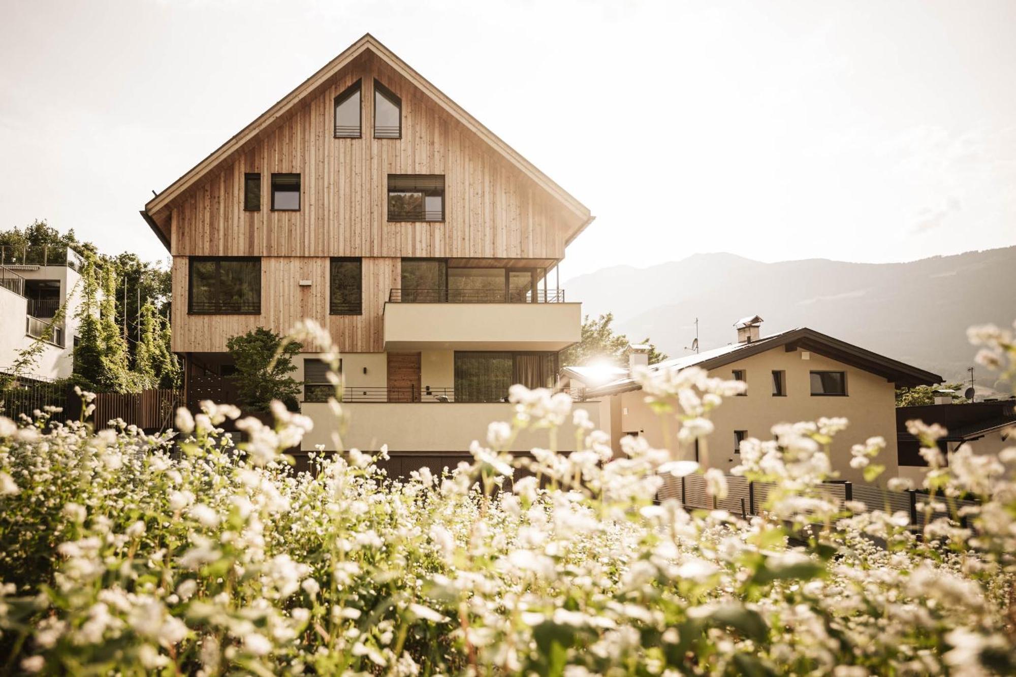 Milla Apartments ブレッサノーネ エクステリア 写真